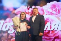 Игорь Редькин наградил отличников системы образования Астрахани