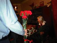 ПОЗДРАВЛЕНИЕ ВЕТЕРАНА !