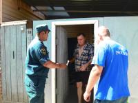 Администрация Ленинского района города Астрахани совместно с представителями личного состава ФГКУ «1 отряд ФПС по Астраханской области» 24 июля 2015 года с 9.00 до 13.00 часов был проведен рейд по жилому сектору.