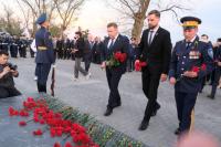 В Астрахани прошли церемонии возложения венков у мемориальных комплексов