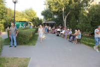 В преддверии 460-летия основания города Астрахани на Бульваре Победы для горожан проведено праздничное мероприятие, которое включило в себя несколько зон отдыха