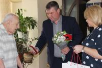 ВРУЧЕНИЕ МЕДАЛИ НА ДОМУ