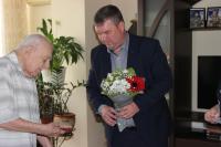 ВРУЧЕНИЕ МЕДАЛИ НА ДОМУ