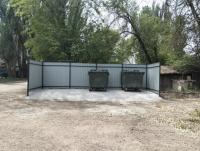 В Астрахани обновляют контейнерные площадки