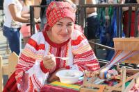 Астраханцы отметили День рыбака фестивалем ухи и ловлей рыбы в фонтане