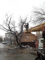 Коммунальные службы работают в круглосуточном режиме