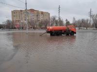 Коммунальные службы работают в круглосуточном режиме