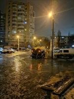 С улиц Астрахани откачали 128 кубометров талых вод