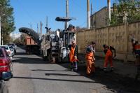 В Астрахани ремонтируют дорогу по пл. К. Маркса