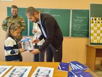 11.10.2024 состоялось награждение грамотами и подарками с символикой нашего прекрасного города победителей турнира по шахматам "Наши победы - тебе, любимый город", приуроченного ко Дню города Астрахани