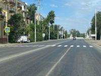 За выходные на нескольких улицах города обновили разметку на «зебрах»