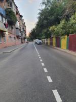 На ул. Зеленой в Астрахани ремонтируют тротуары