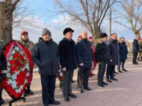 В День защитника Отечества возложили цветы к памятникам воинской славы