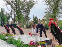 В Астрахани возложили венки к мемориалам и памятникам Великой Отечественной войны