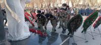 В Астрахани возложили венки к памятникам и обелискам воинской славы