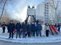 В Астрахани возложили венки к памятникам и обелискам воинской славы