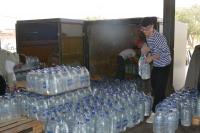 В Астрахани в День солидарности в борьбе с терроризмом возложили цветы к скульптуре «Семья»