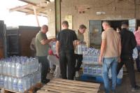 В Астрахани в День солидарности в борьбе с терроризмом возложили цветы к скульптуре «Семья»